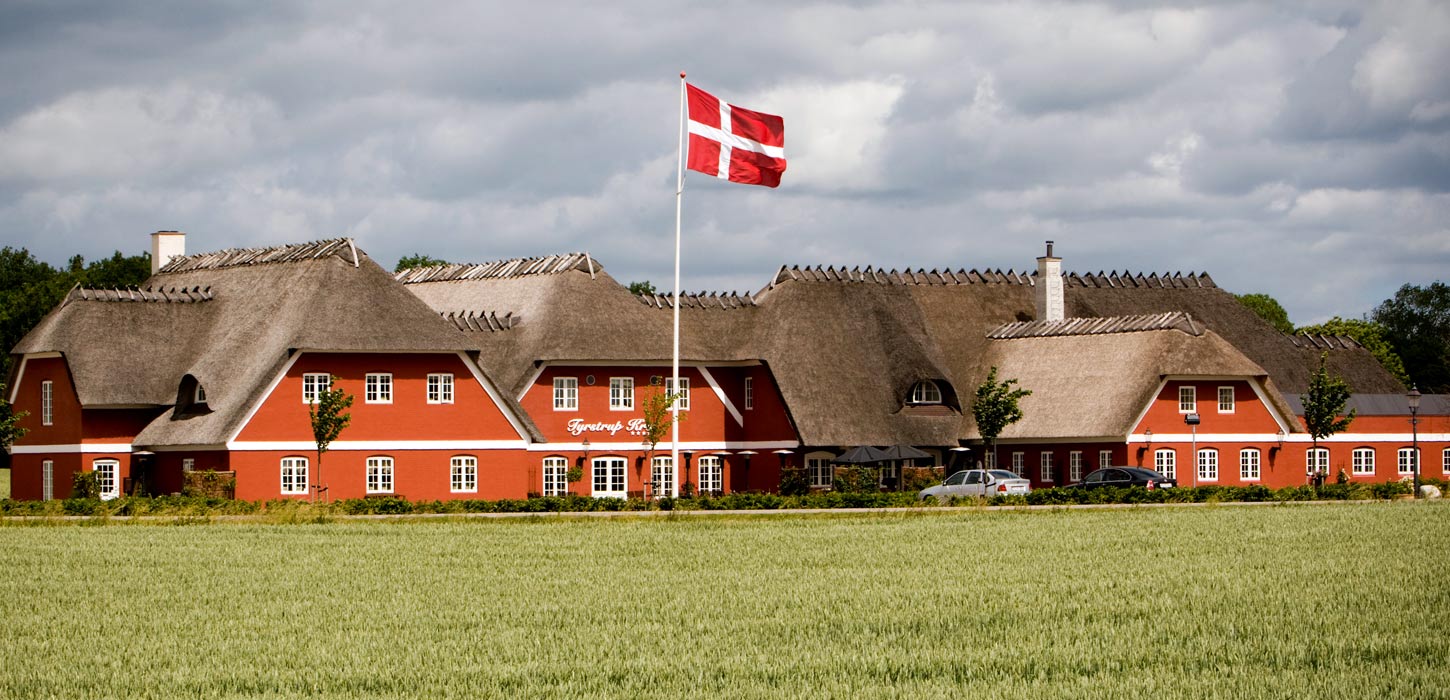 Wedding in Christiansfeld at Tyrstrup Kro
