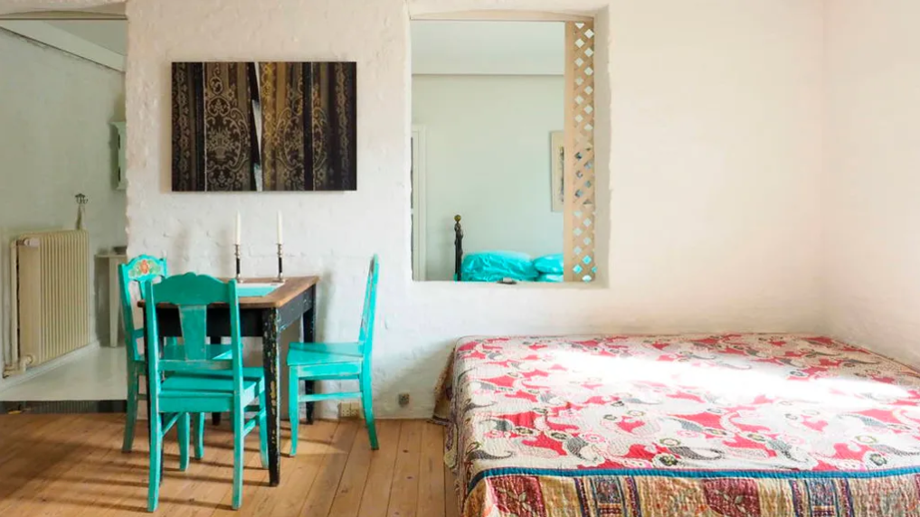 Bed & Breakfast Artist