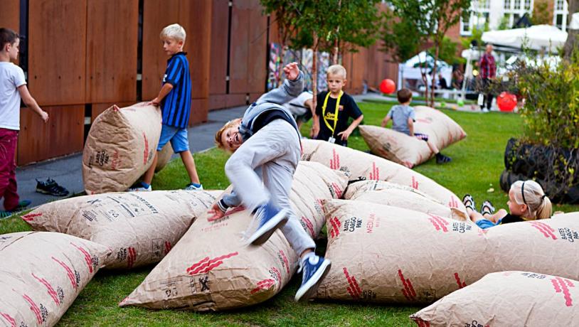 Activities in the Nicolai playground