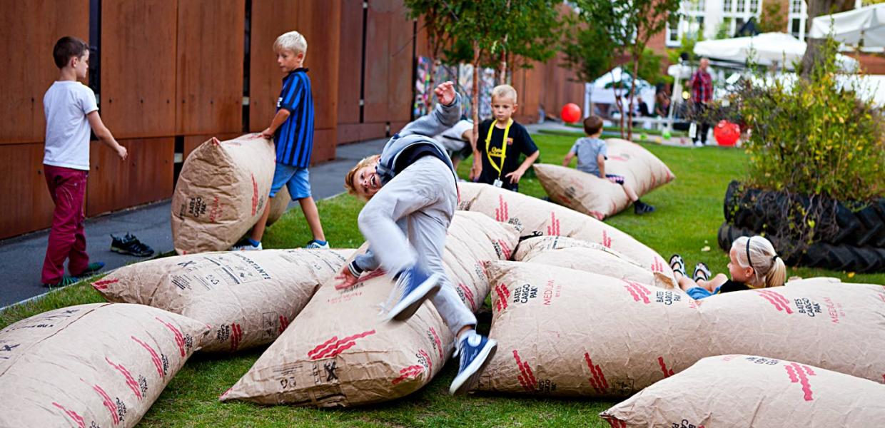 Activities in the Nicolai playground