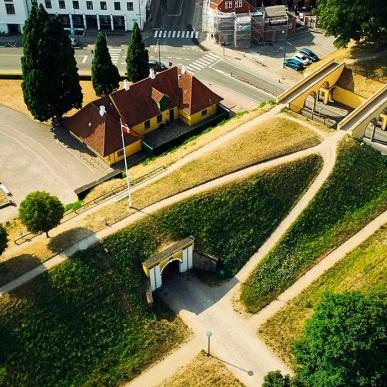 Dronebillede af Fredericia Vold